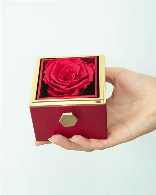 Wintarium™ Eternal Rose Gift Box